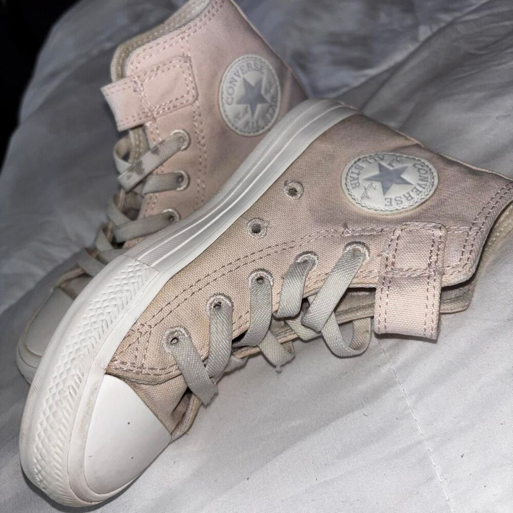 Converse Girl's light pink sporty high top slip on everyday casual sneakers